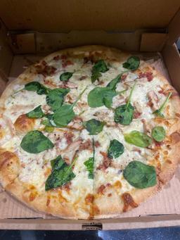 Alfredo Carbonara Pizza